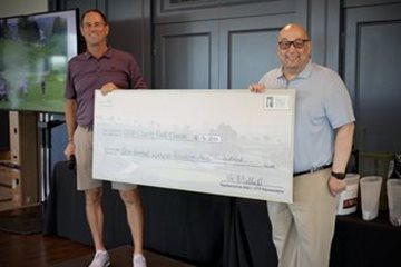 La Classique de golf à des fins de charité du RAEO a permis de recueillir 196 200 $ pour les étudiant.e.s et le personnel enseignant de la province. 