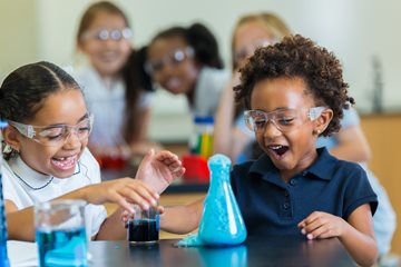 Félicitations aux écoles gagnantes du Programme de commandite de projets scolaires du RAEO!